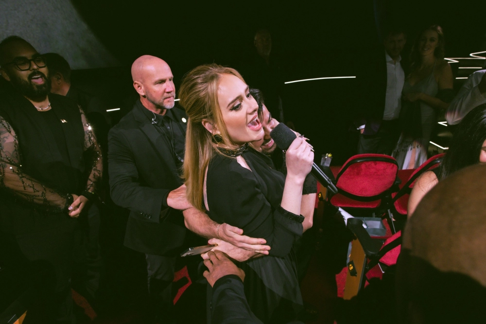 Send my love Adele và giai điệu bắt tai, đầy cá tính
