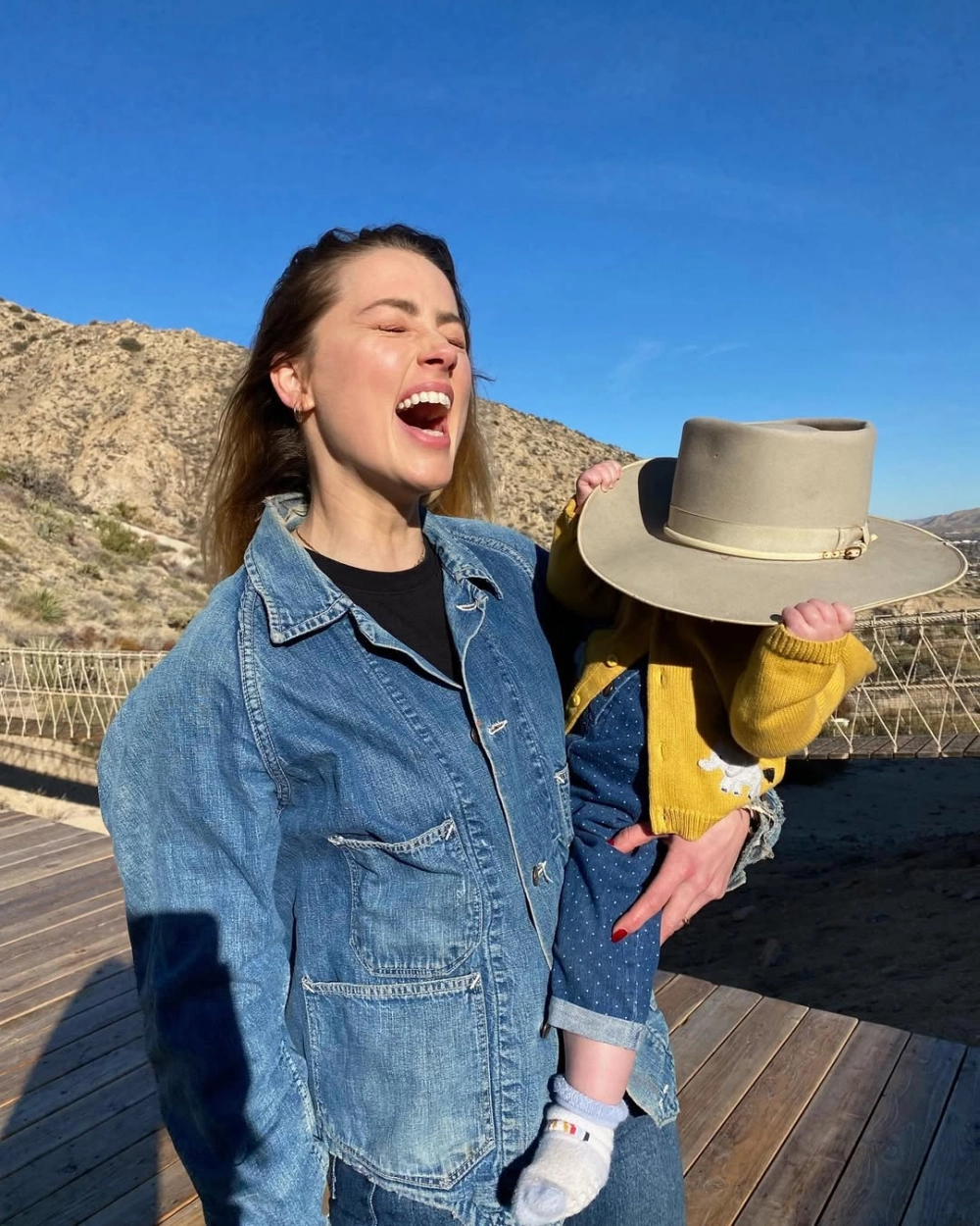 Amber Heard daughter và cô con gái Oonagh Paige Heard
