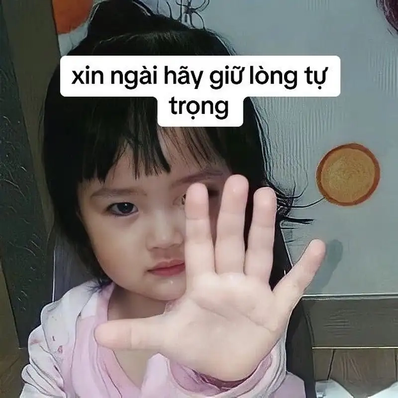Chia sẻ ngay meme em bé hài hước khiến ai cũng cười