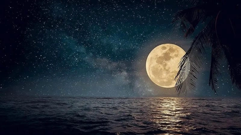 Ngắm nhìn vẻ đẹp ánh trăng huyền ảo