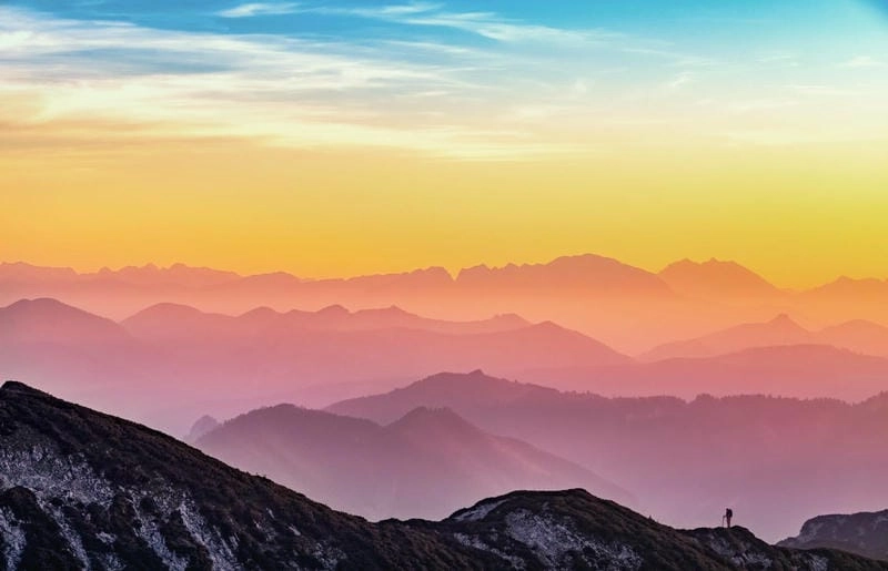 Cười sảng với background thiên nhiên nên thơ