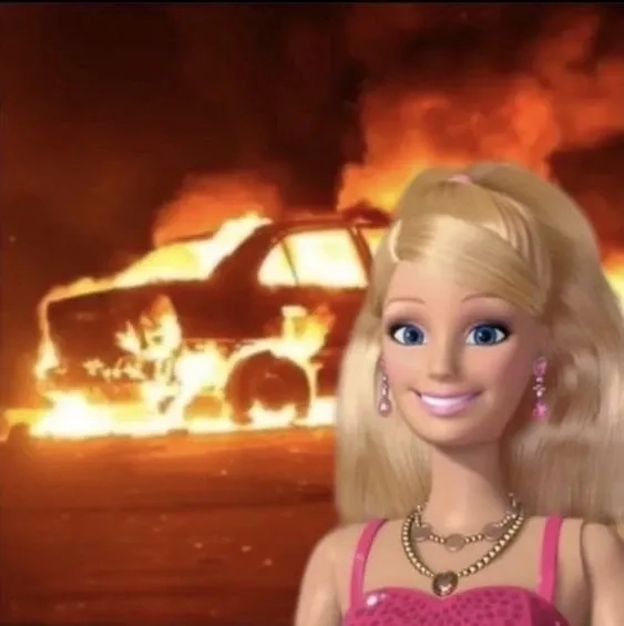 Nổi bật sức mạnh cùng strong barbie meme hot trend mạng xã hội
