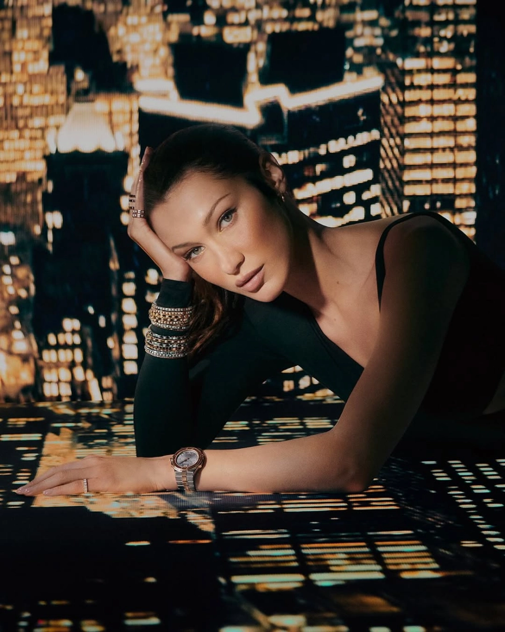 Bella Hadid height và chiều cao 1m75 lý tưởng của một siêu mẫu