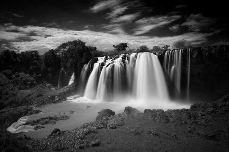 Lạc lối trong ảnh black and white landscape thanh bình