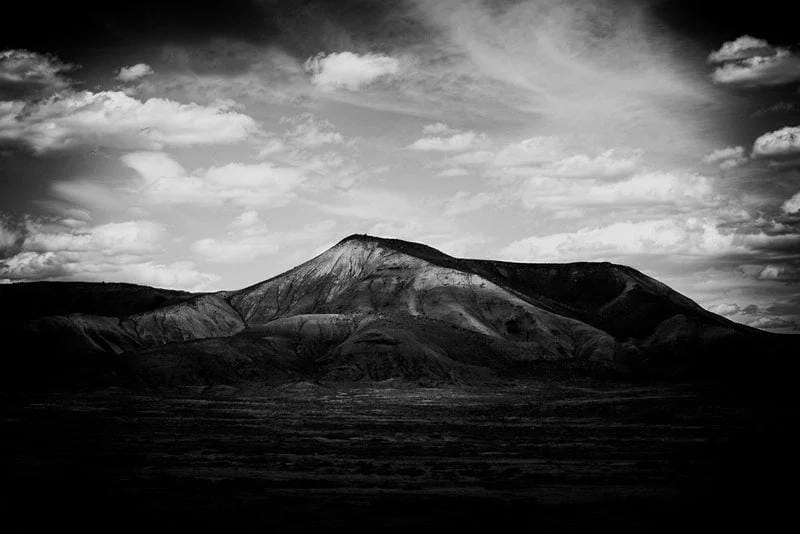 Tìm về ảnh black and white landscape kỳ diệu