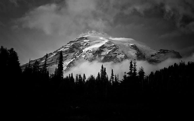 Chiêm ngưỡng vẻ đẹp ảnh black and white landscape kỳ vĩ