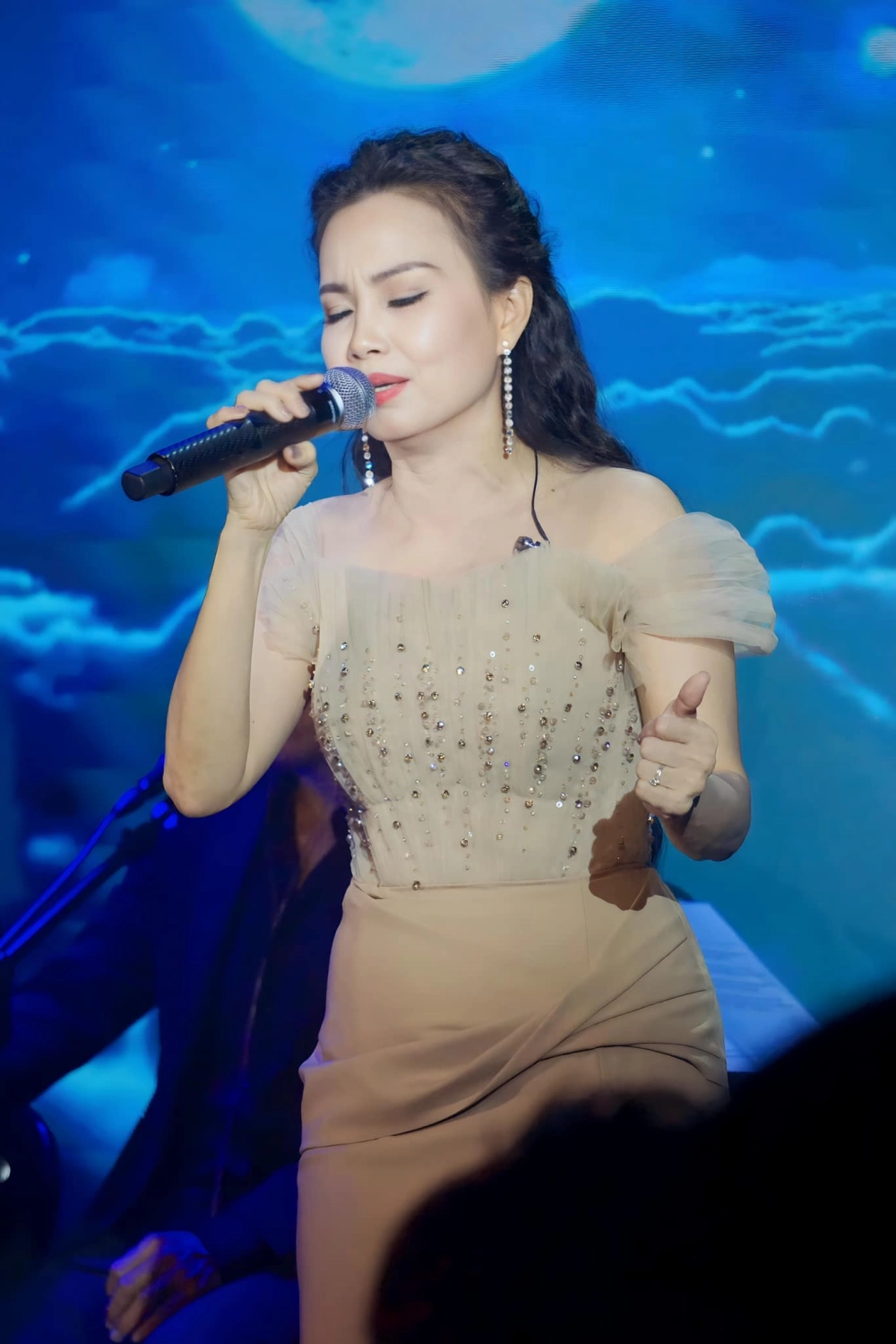 Lời bài hát Cẩm Ly Thương nhau lý tơ hồng bản song ca dân ca huyền thoại