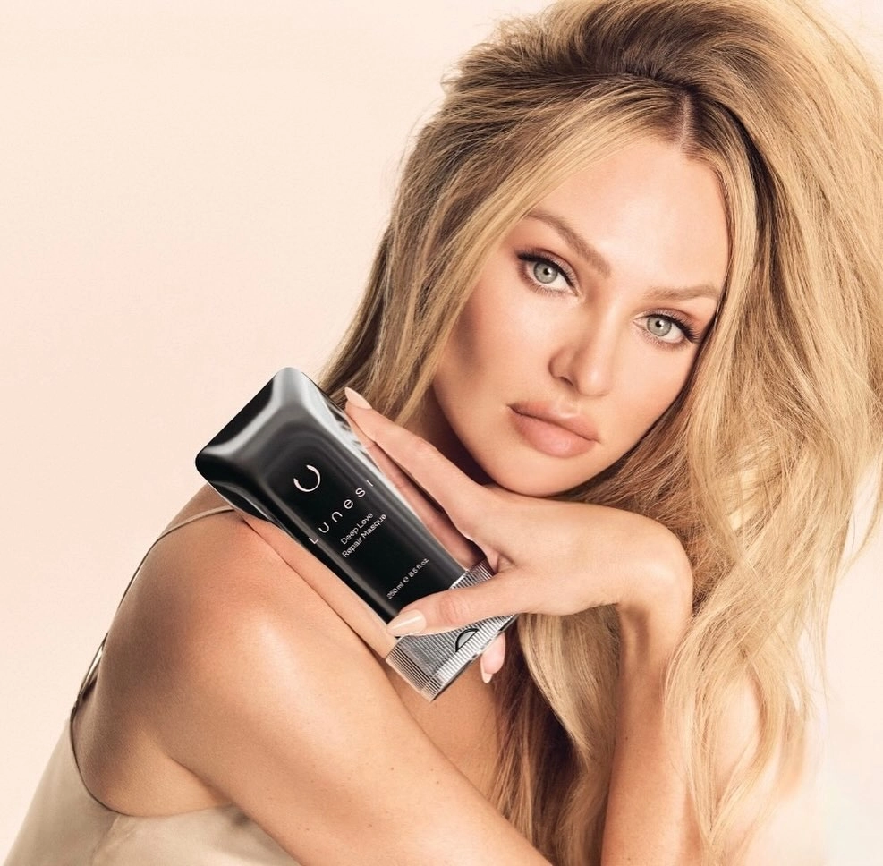 Instagram Candice Swanepoel và trang cá nhân hàng chục triệu follow