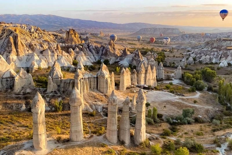 Đắm mình trong Cappadocia kỳ vĩ