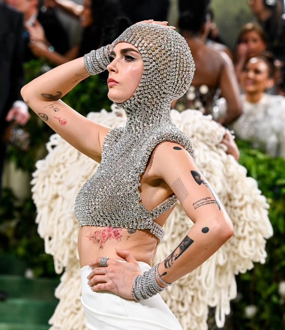 Cara Delevingne partner (bạn đời) và chuyện tình bên Minke