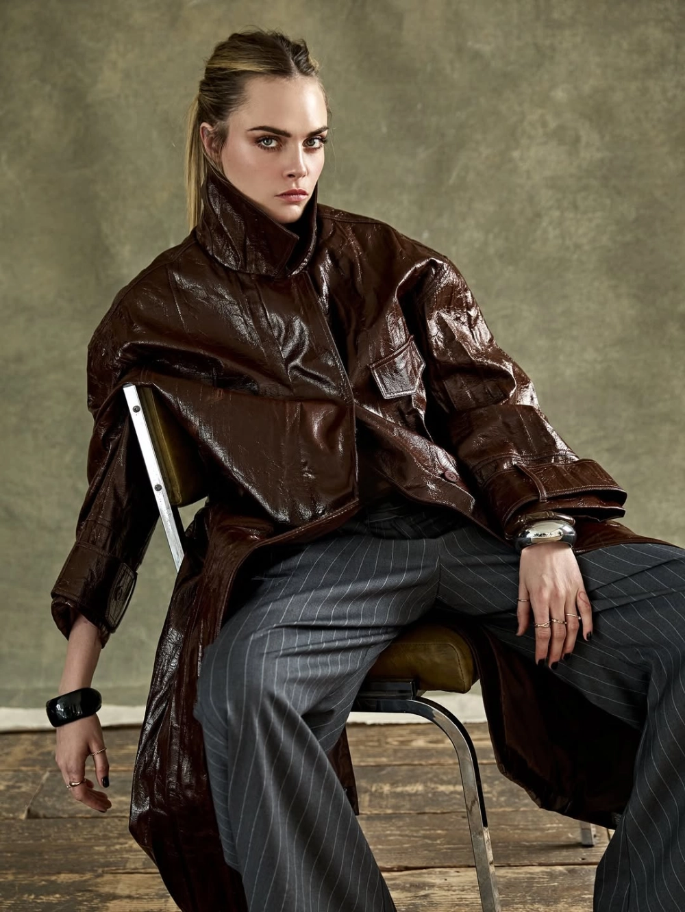 Cara Delevingne tattoos và bộ sưu tập hình xăm độc đáo