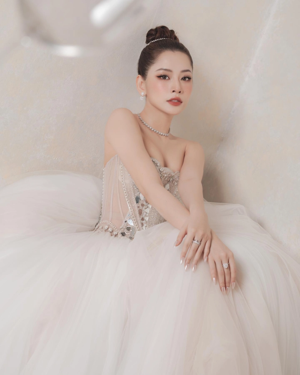 Lời bài hát Chi Pu Anh ơi ở lại và bản ballad quốc dân triệu view