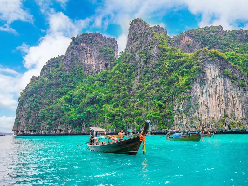 Tìm về đảo Phuket thanh bình