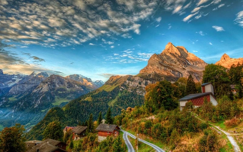 Đắm mình trong dãy núi Alps hùng vĩ