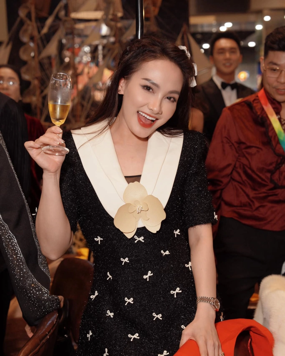 Diễn viên Bảo Thanh có phải công an không cô là diễn viên chuyên nghiệp