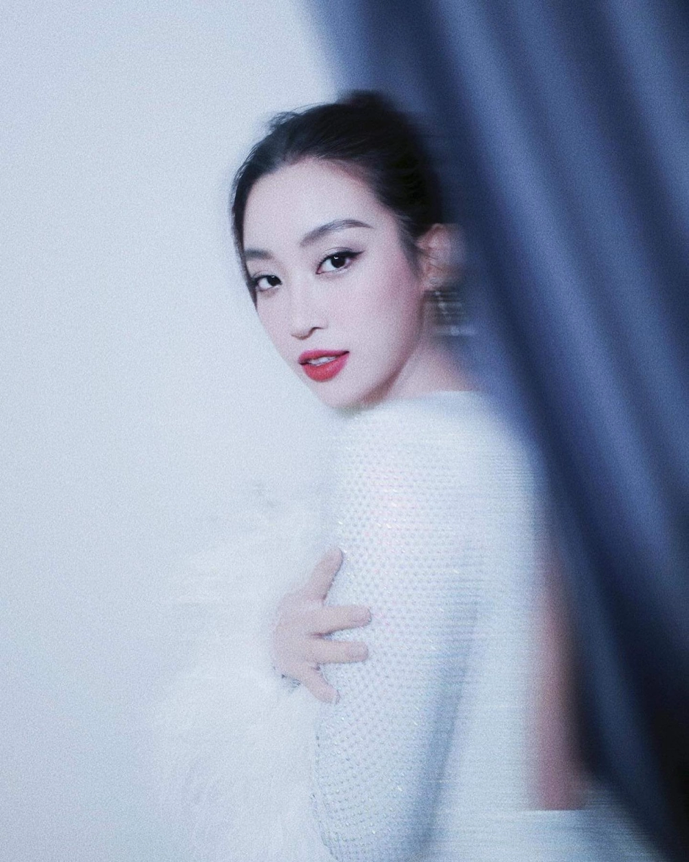 Đỗ Mỹ Linh tuổi và nhan sắc mặn mà, đằm thắm của bà mẹ một con