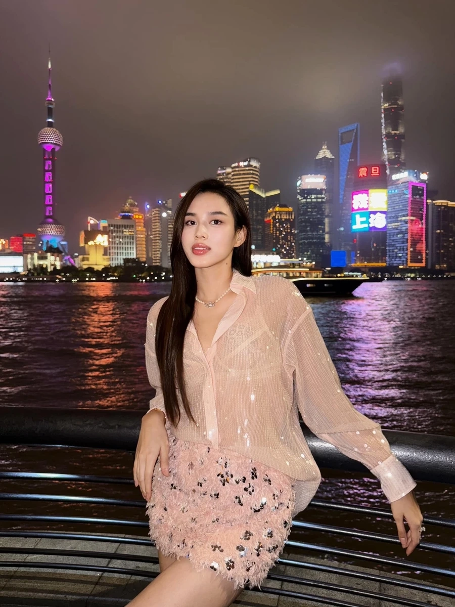 Đỗ Thị Hà mặt mộc và vẻ đẹp tự nhiên, trong sáng