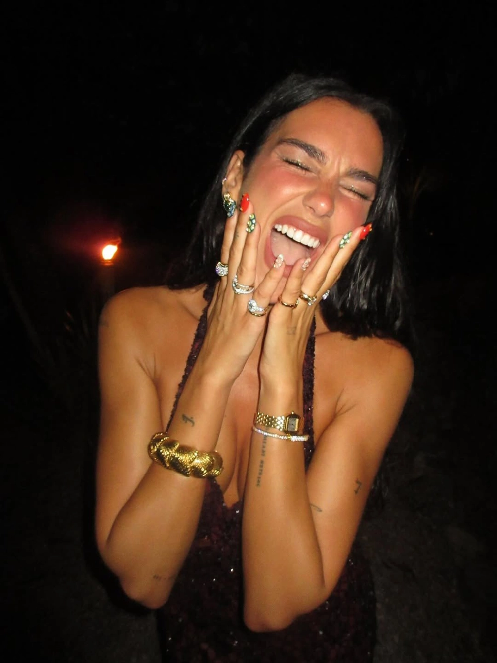Song Dua Lipa và những giai điệu disco-pop lôi cuốn