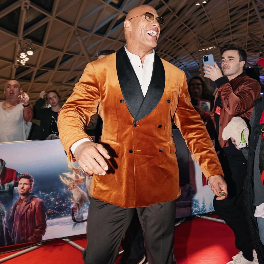 Dwayne the rock Johnson meme và những khoảnh khắc viral trên mạng
