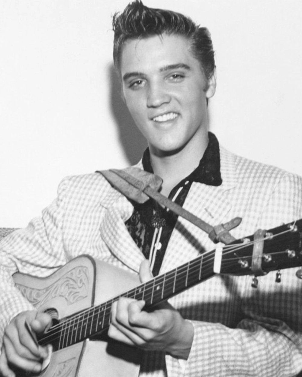 Elvis presley và di sản bất tử của ông hoàng nhạc Rock & Roll