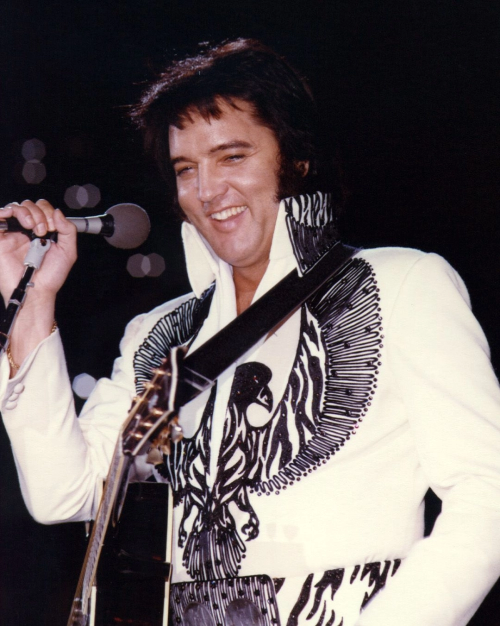 Presley elvis presley và những bản hit huyền thoại vượt thời gian