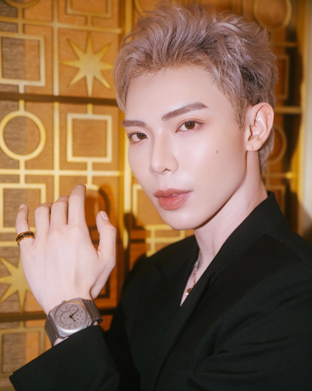 Erik official kênh youtube và các tài khoản mạng xã hội chính thức