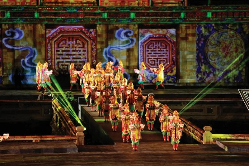 Lạc lối trong vẻ đẹp Festival Huế nghệ thuật