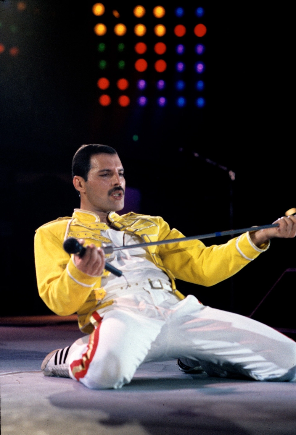 Freddie. mercury và những tìm kiếm về huyền thoại Freddie Mercury