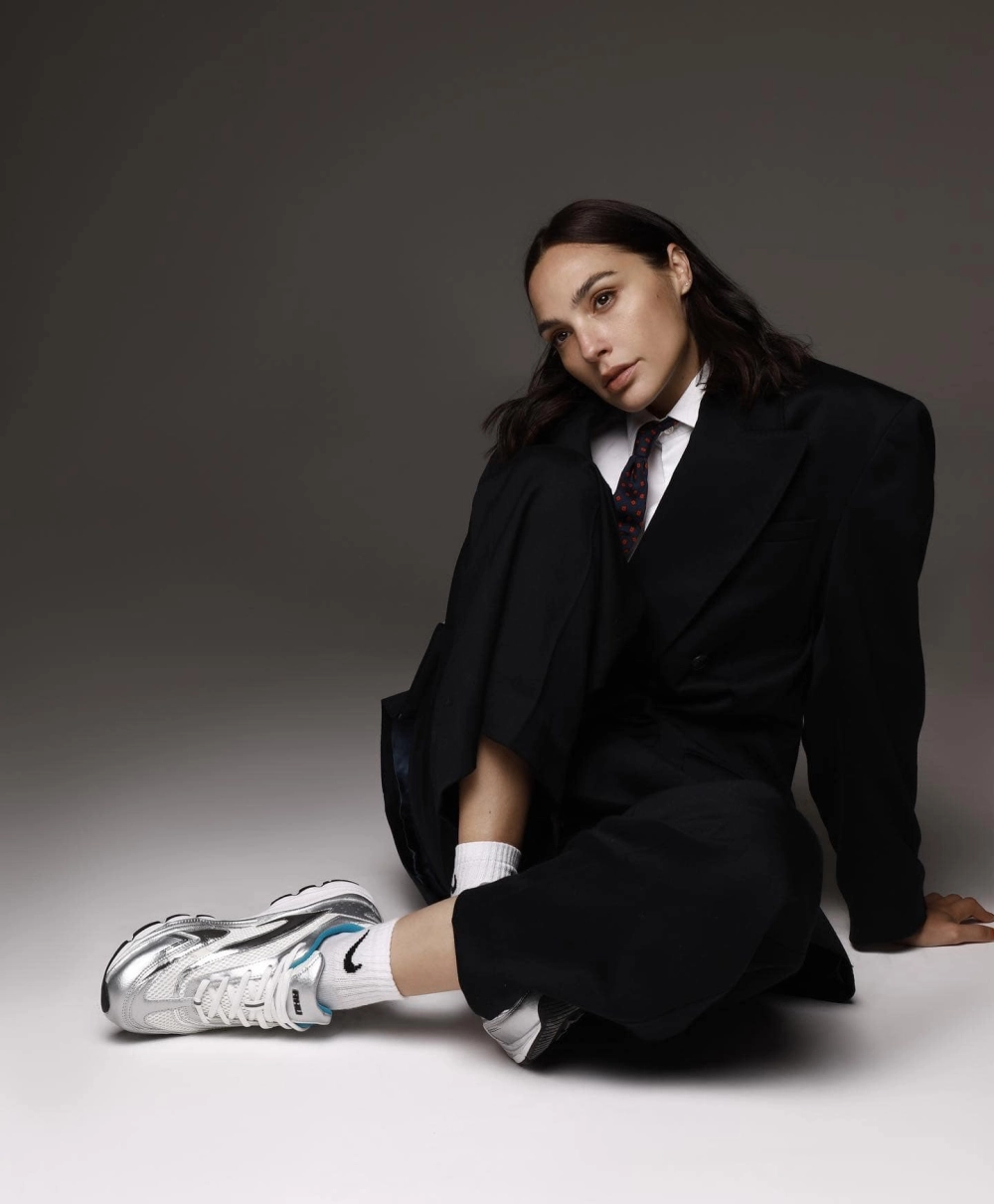 Gal Gadot height và chiều cao 1m78 đầy ấn tượng của Wonder Woman