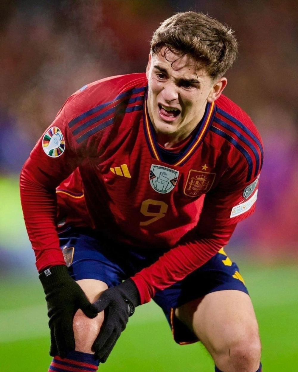 Gavi thần đồng bóng đá và ngôi sao của Barcelona