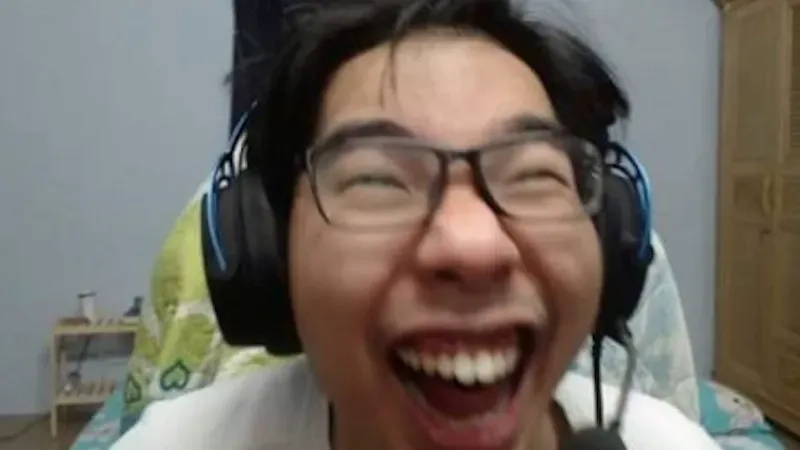 Không thể nhịn cười với hahaa meme đang hot