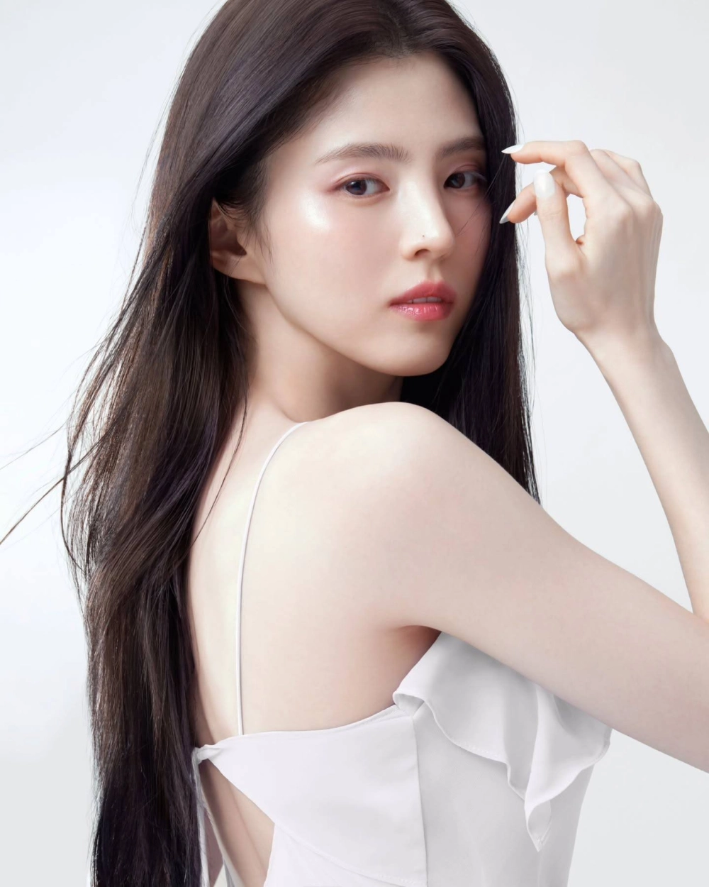 Han So-hee ig (Instagram) và trang cá nhân hàng chục triệu follow