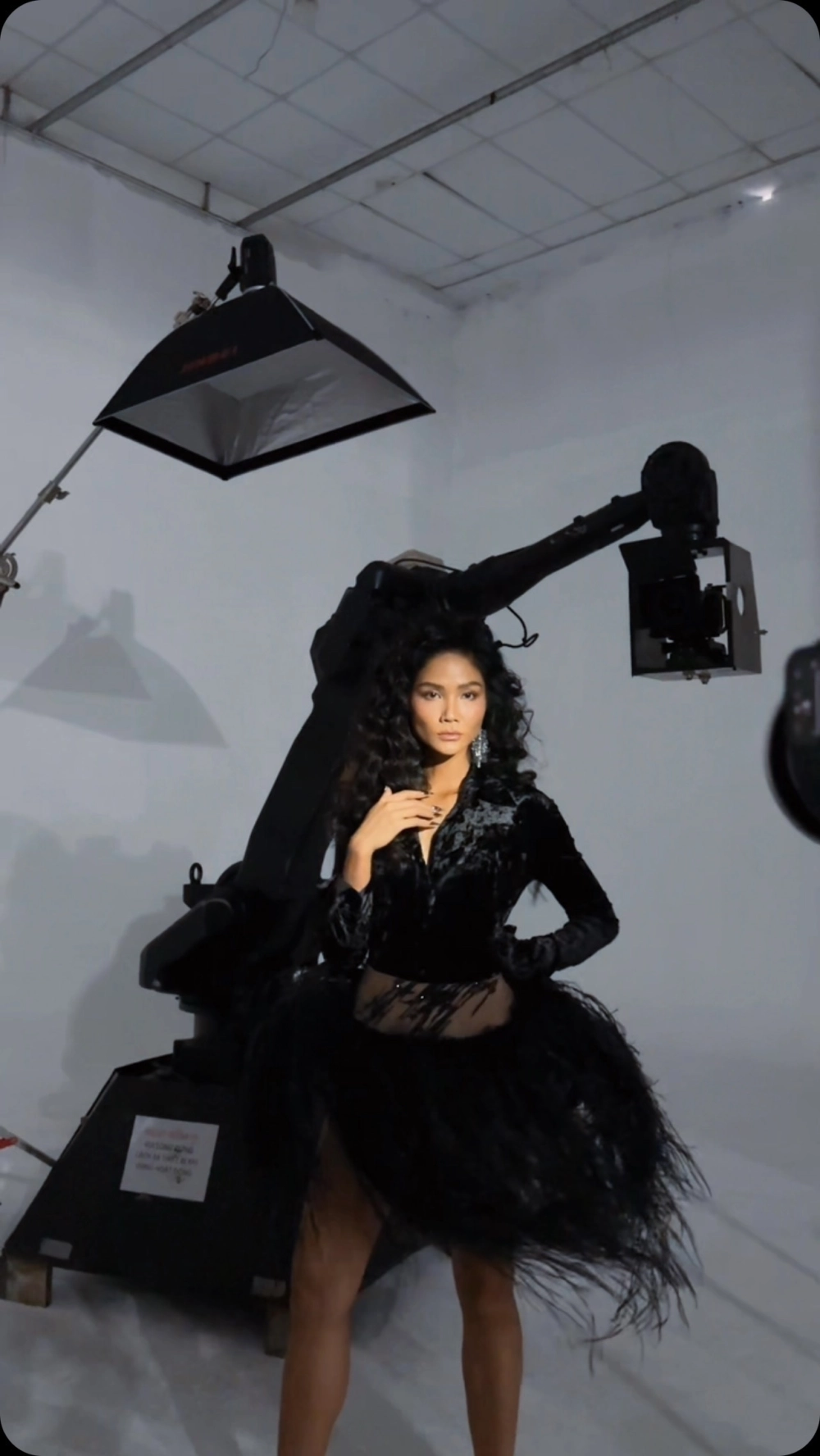 H'Hen Niê là ai cô là Hoa hậu Hoàn vũ Việt Nam 2017, Top 5 Miss Universe 2018