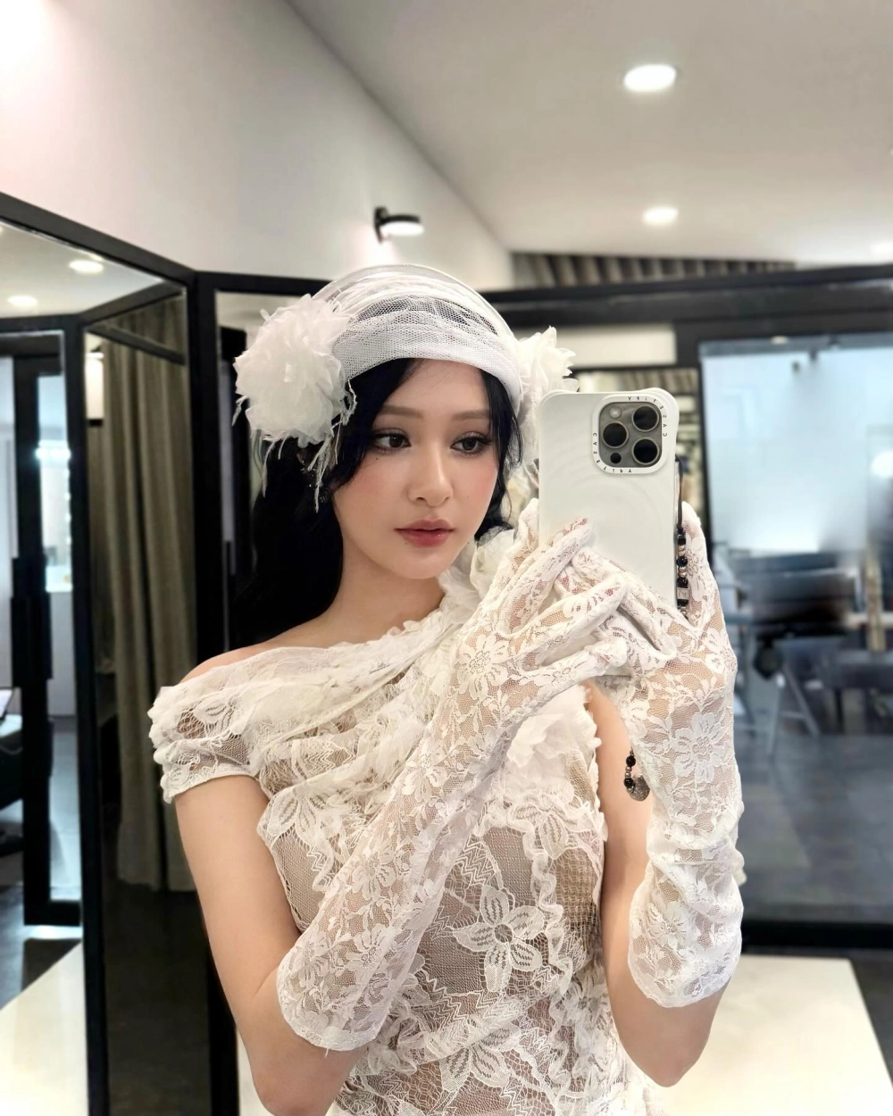 Hiền Hồ live và khả năng hát live đầy cảm xúc