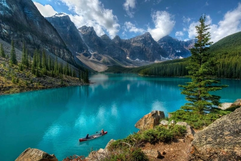 Chiêm ngưỡng vẻ đẹp hồ Moraine kỳ vĩ