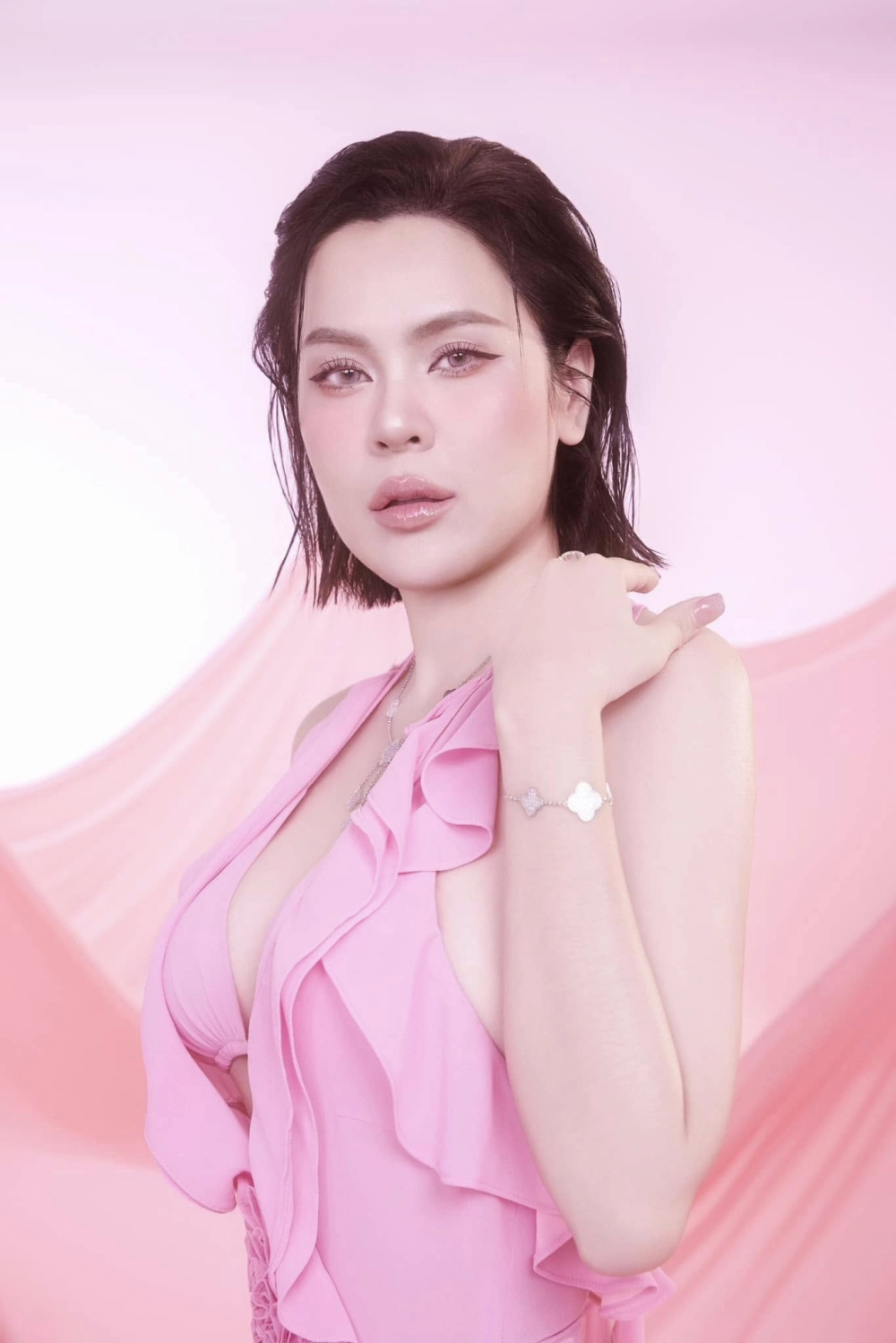 Hoa hậu Lê Hoàng Phương quê ở đâu nàng hậu là người con của Khánh Hòa