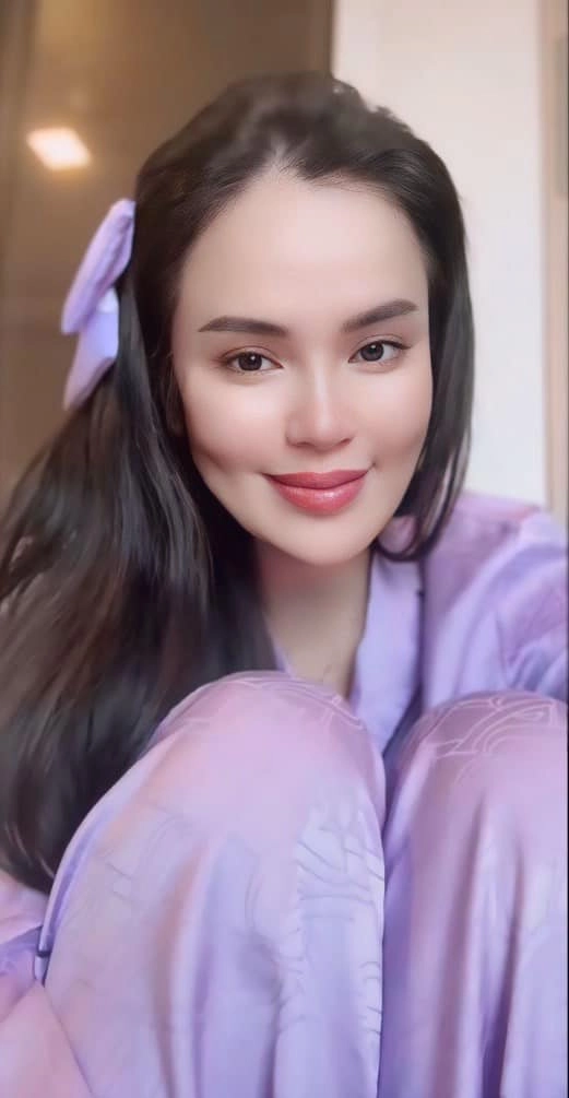 Hoàng hậu Phương Nam và những tìm kiếm không liên quan đến các hoa hậu