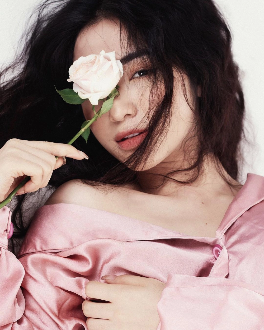 Lời bài hát Hòa Minzy Bật tình yêu lên ca khúc viral của mọi cặp đôi