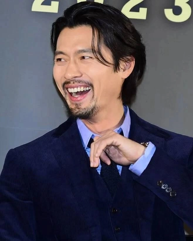 Hyun Bin nam tài tử, ông hoàng Hallyu của màn ảnh Hàn Quốc
