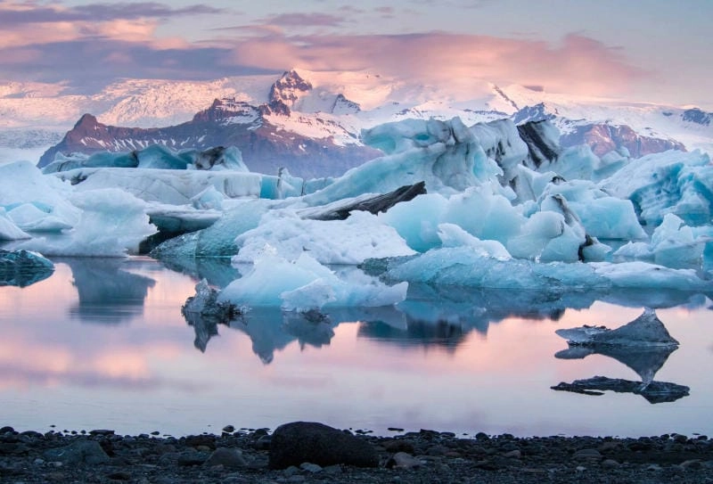 Đắm mình trong vẻ kỳ vĩ thiên nhiên Iceland