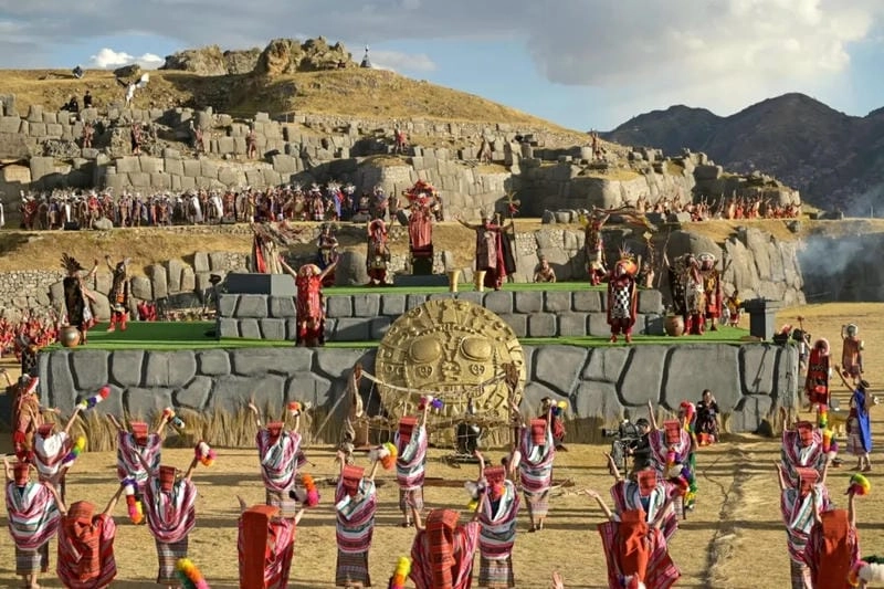 Cùng đắm mình trong không khí Inti Raymi sôi động