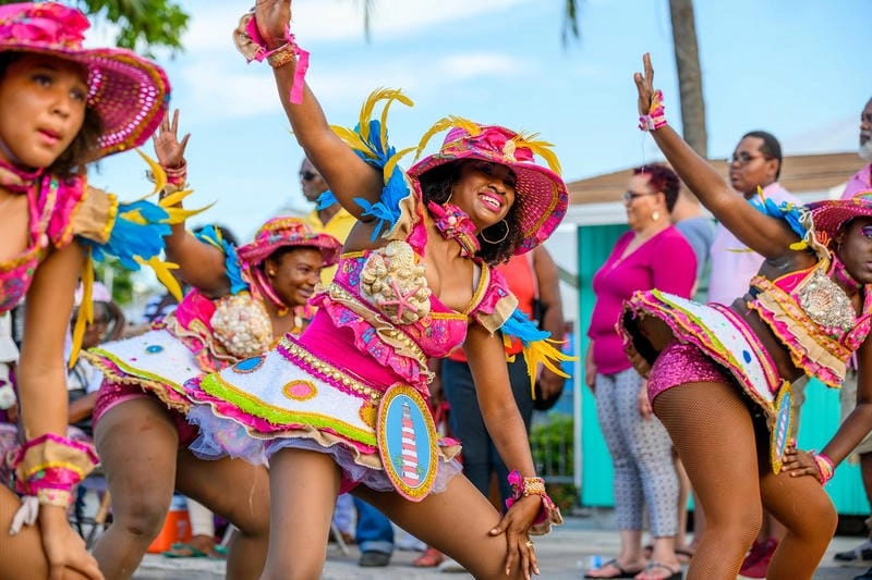 Gợi ý những bức đường phố Junkanoo