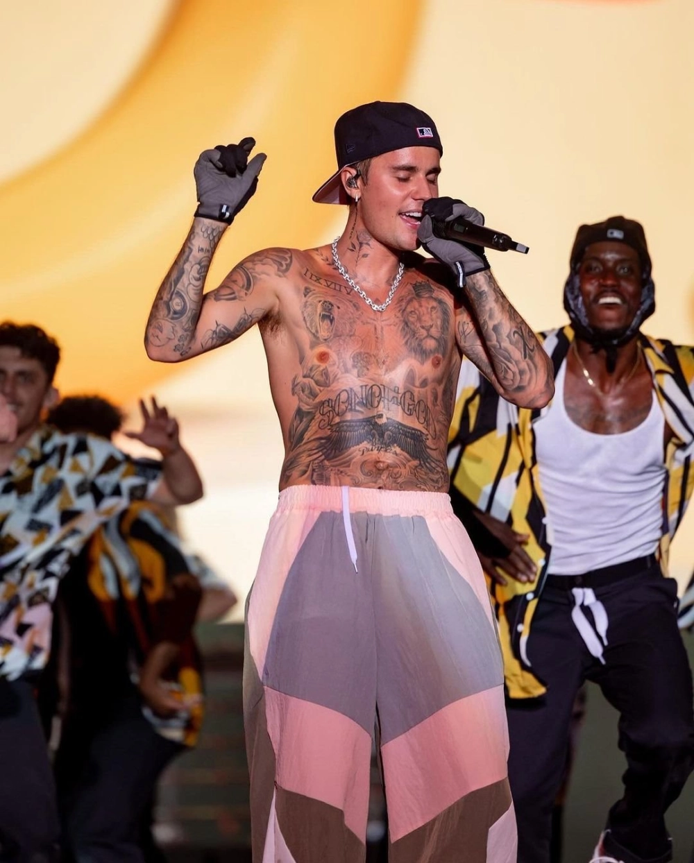 Boyfriend Justin Bieber và cuộc hôn nhân hạnh phúc bên Hailey Bieber