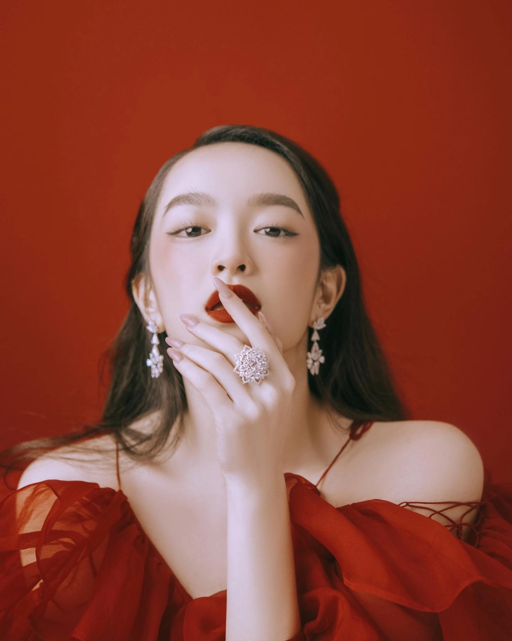 Kaity Nguyễn Em chưa 18 vai diễn huyền thoại làm nên tên tuổi