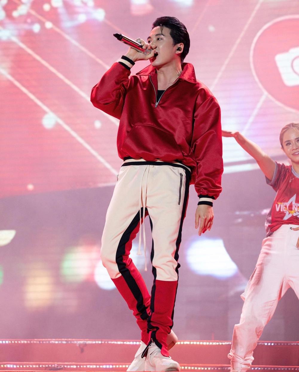 Nhạc Karik tuyển tập những ca khúc hay nhất của nam rapper