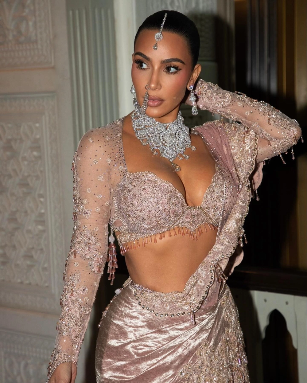 Net worth of Kim Kardashian và đế chế kinh doanh khổng lồ