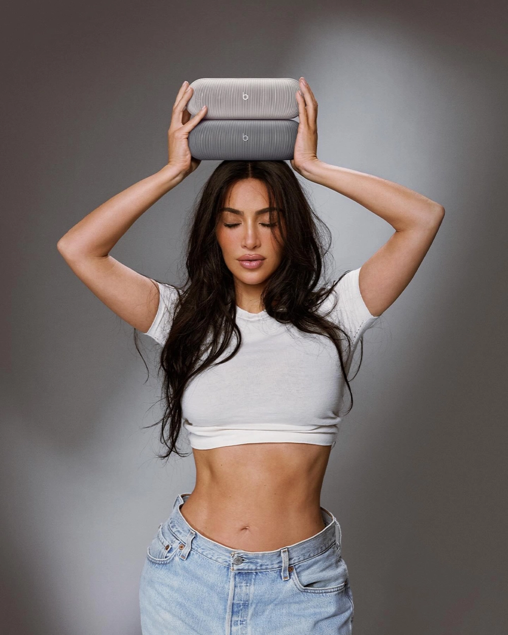 House Kim Kardashian và những căn biệt thự tối giản, sang trọng