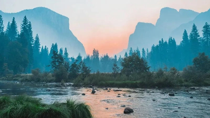 Ngắm nhìn landscape photography river