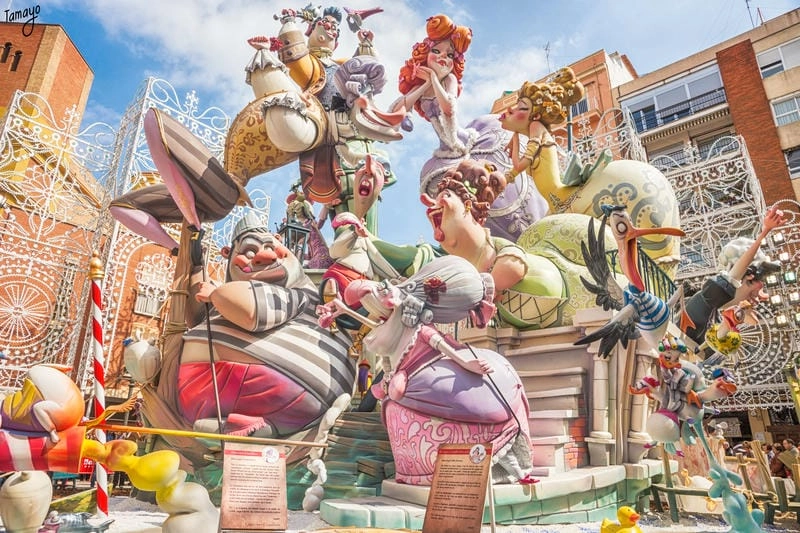 Ngắm nhìn vẻ đẹp Las Fallas cuốn hút