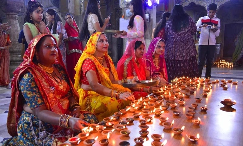 Đắm mình trong Lễ hội ánh sáng Diwali lung linh